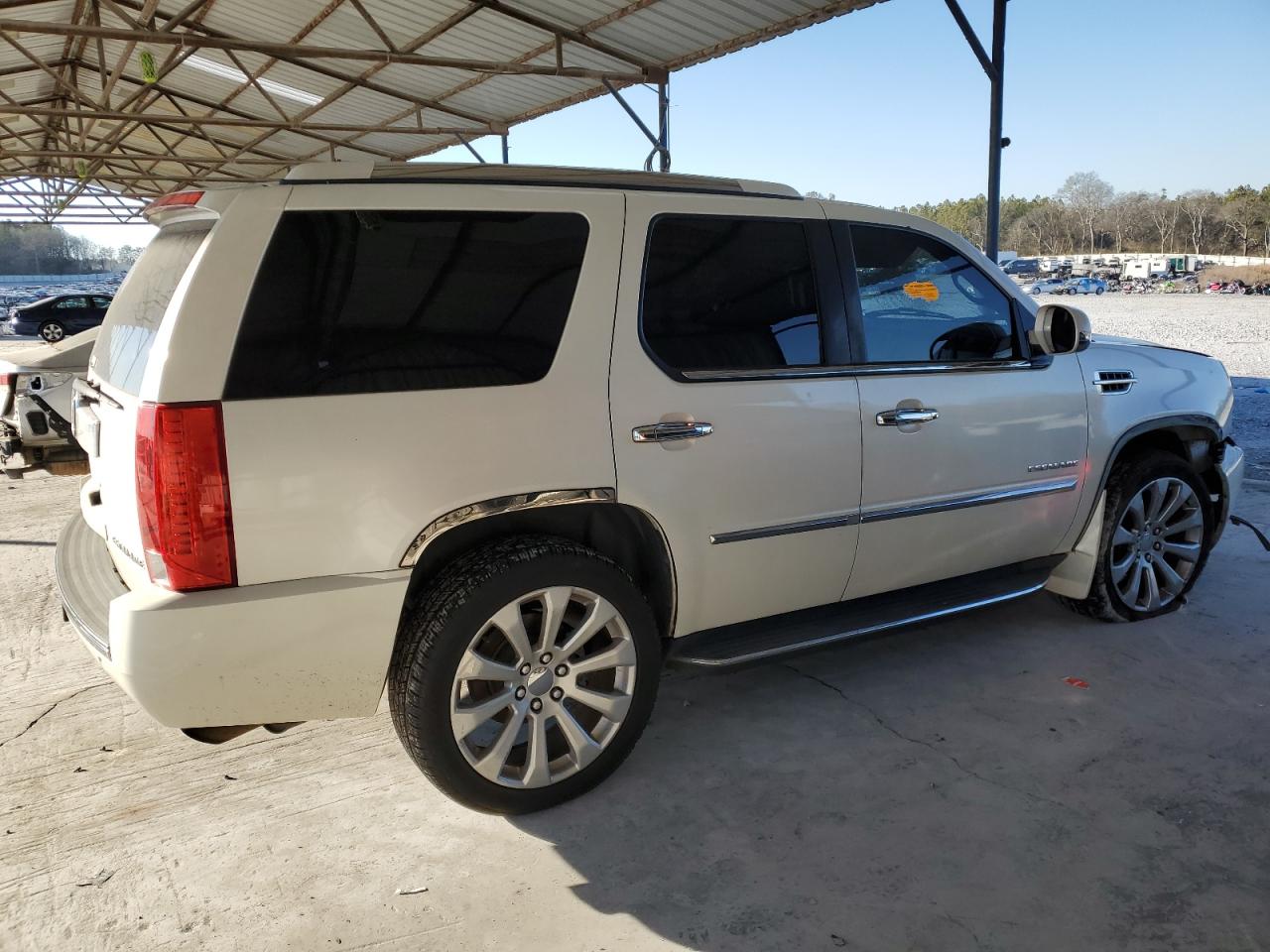 2011 Cadillac Escalade - Image 3