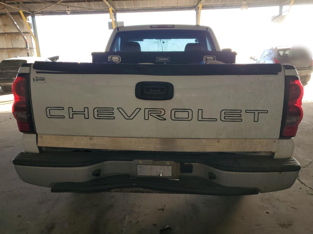 2006 Chevrolet Silverado - Image 6