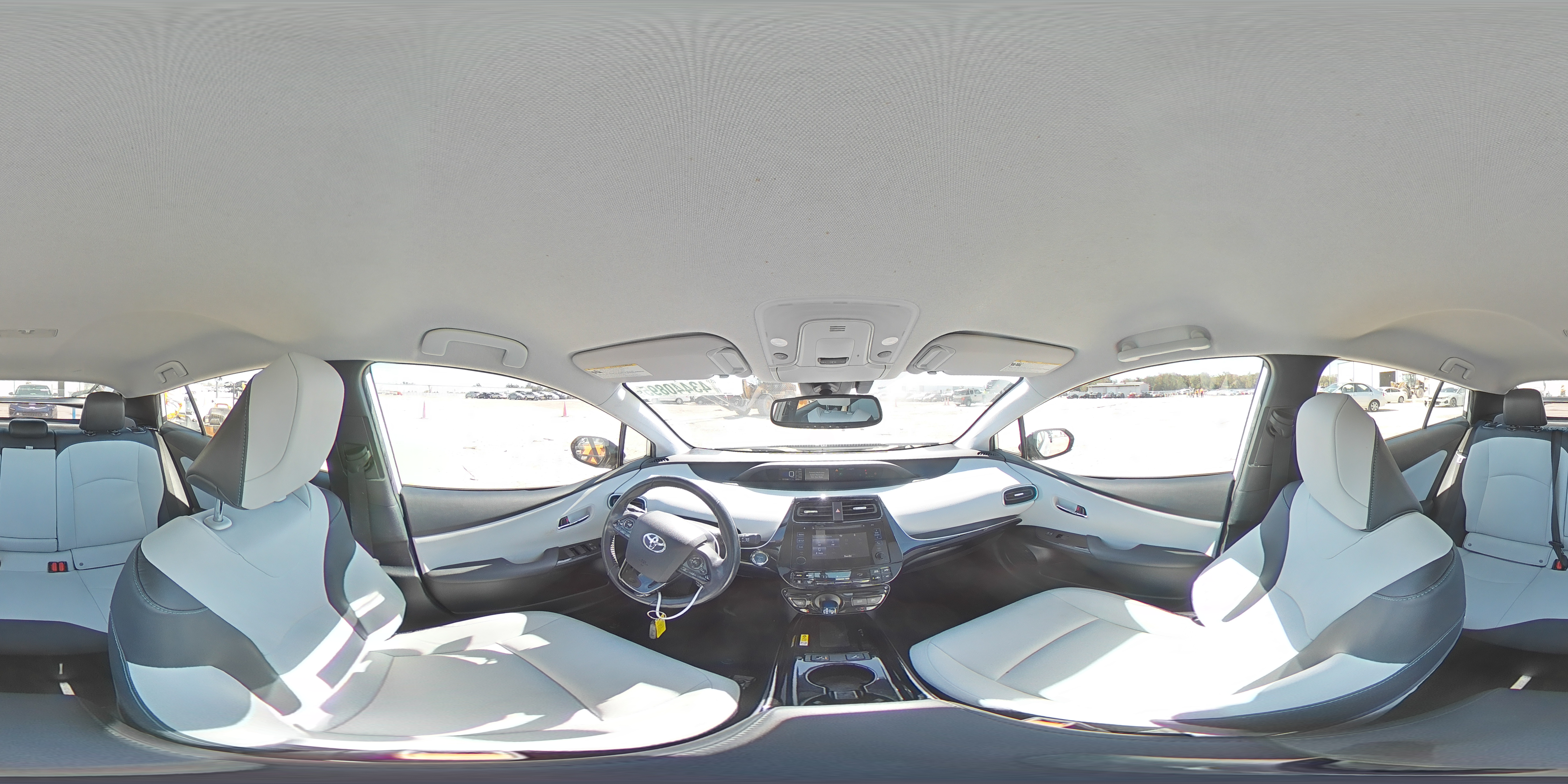 2019 Toyota Prius - Image 13