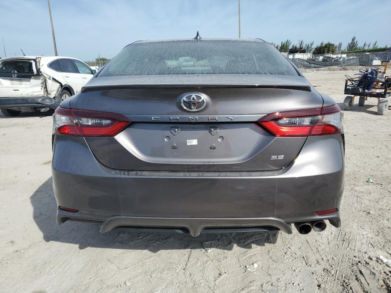 2022 Toyota Camry - Image 6