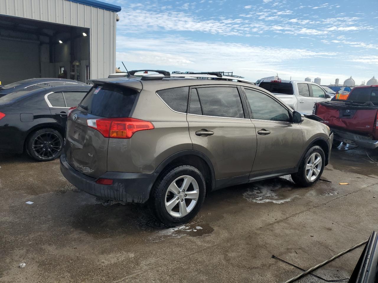 2013 Toyota RAV 4 - Image 3
