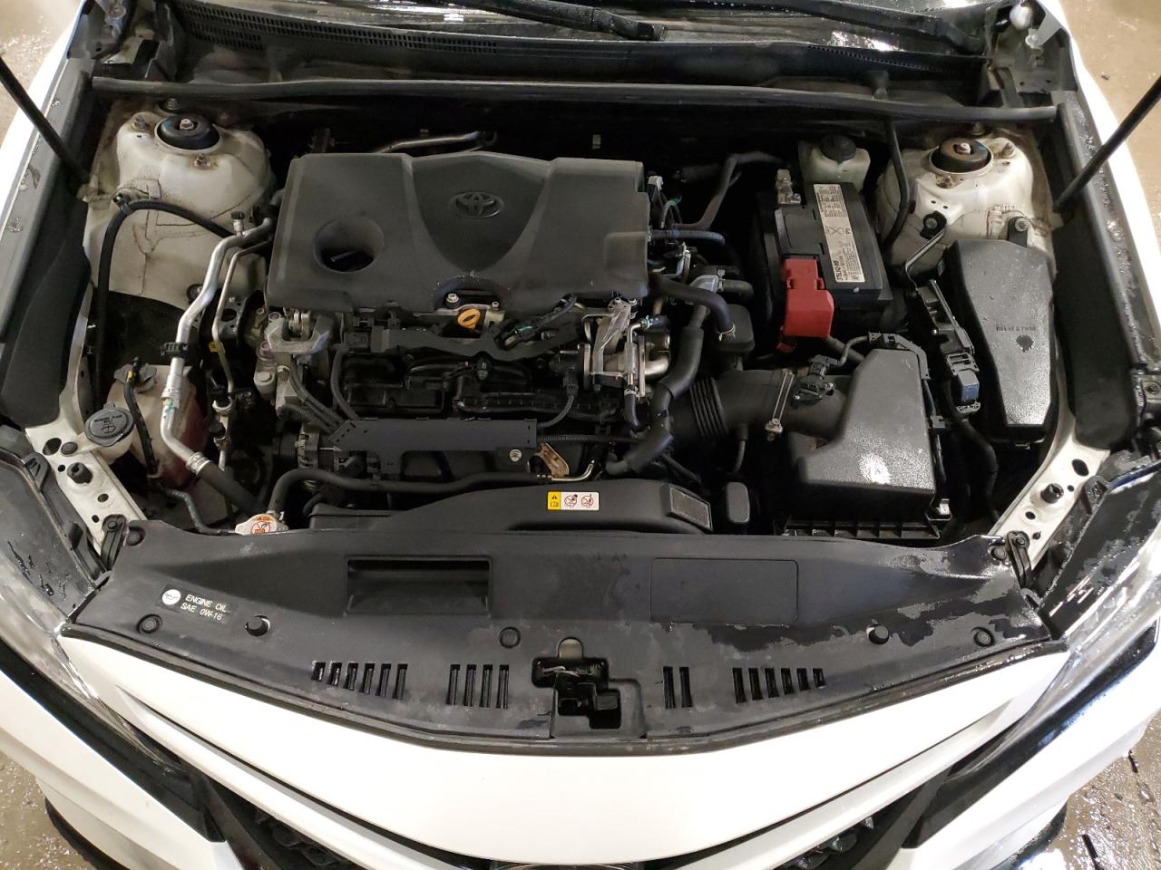 2019 Toyota Camry - Image 11