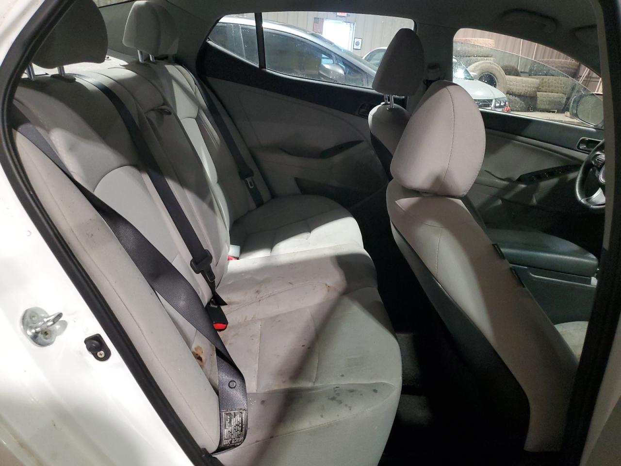 2015 Kia Optima - Image 11