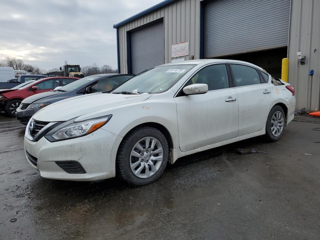 2017 Nissan Altima - Image 1