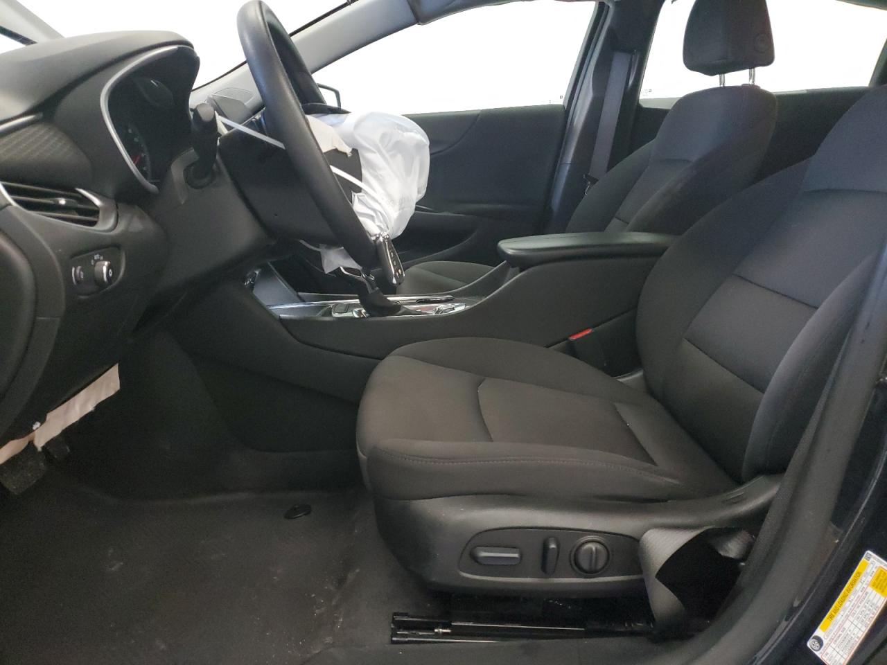 2023 Chevrolet Malibu - Image 7