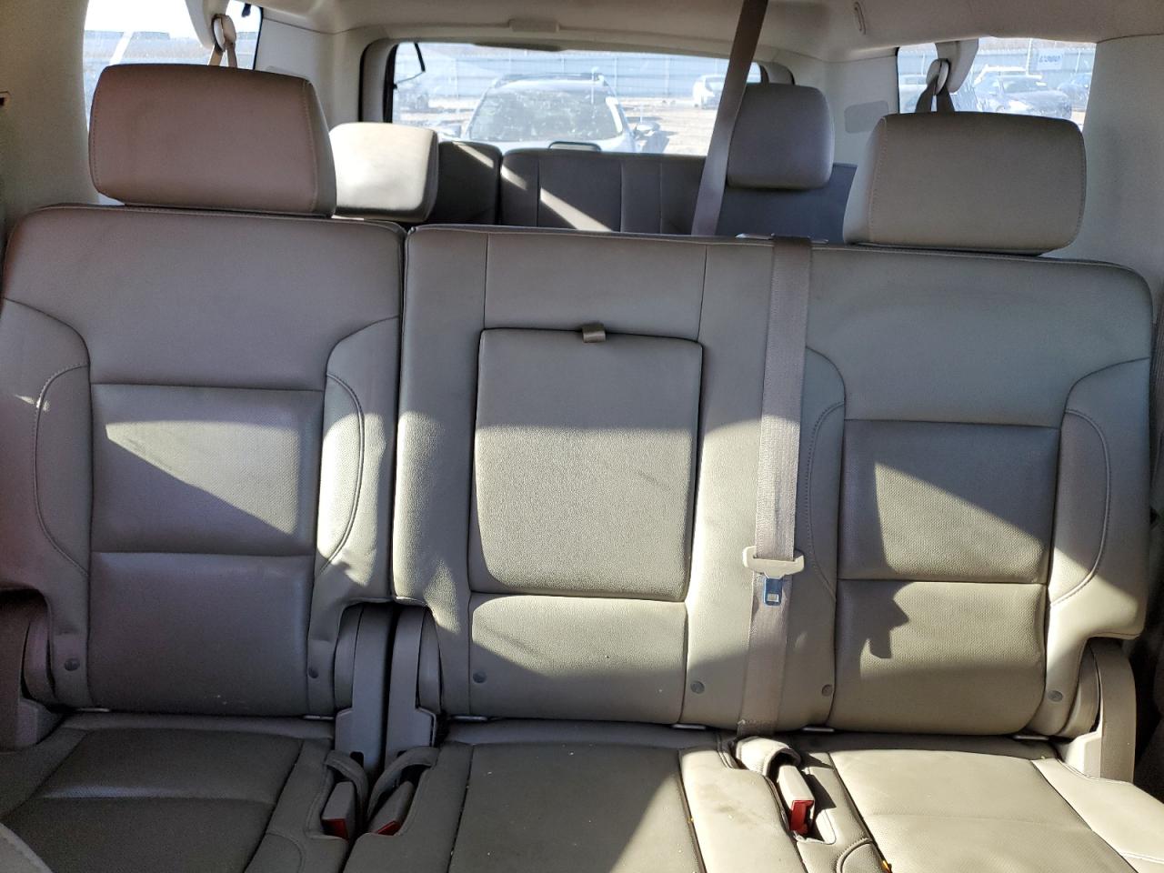2015 GMC Yukon - Image 10