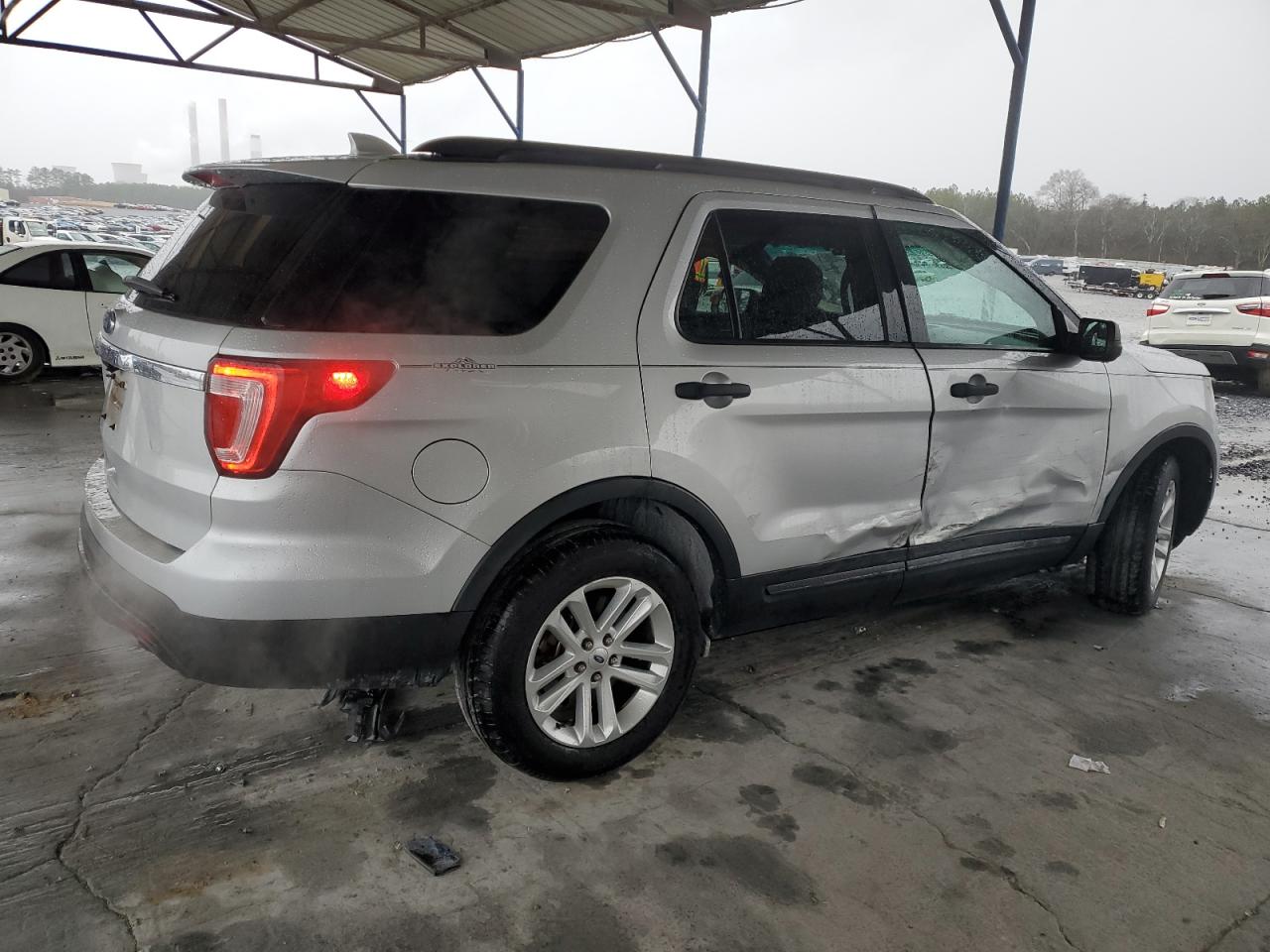 2017 Ford Explorer - Image 3