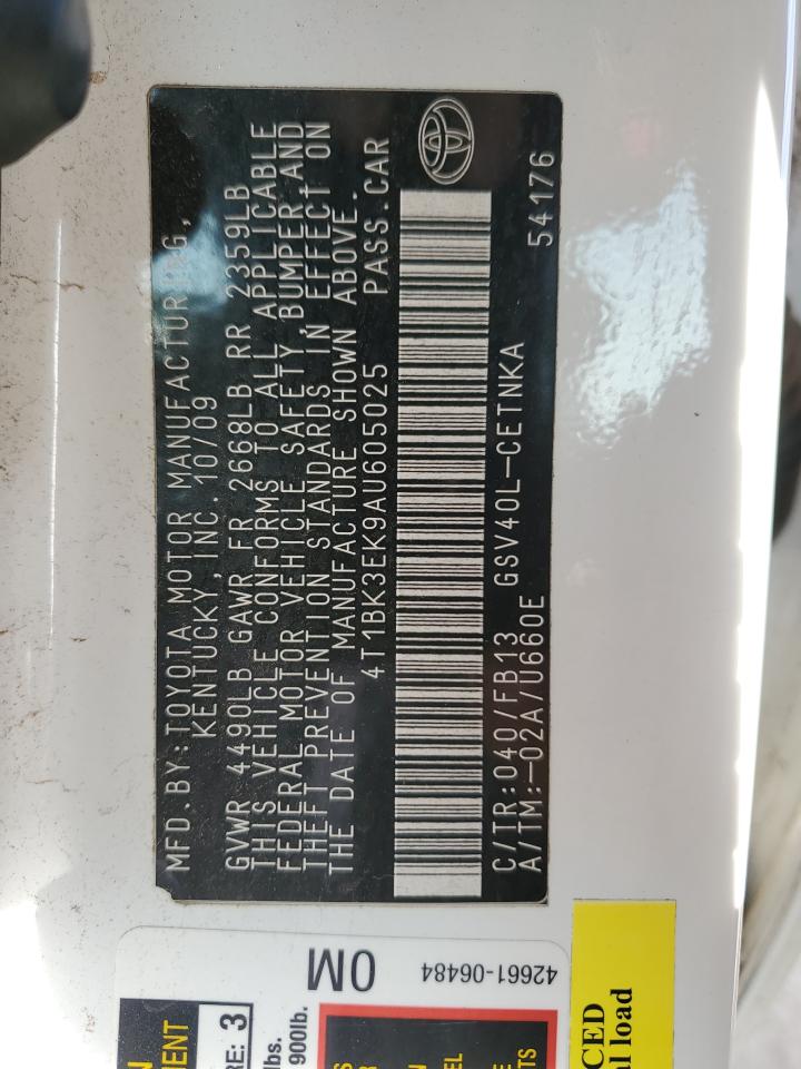 2010 Toyota Camry - Image 12