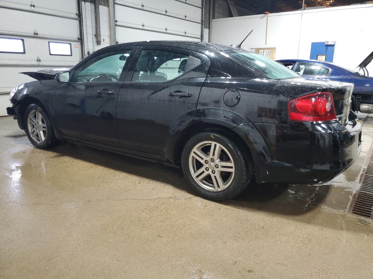 2011 Dodge Avenger - Image 2