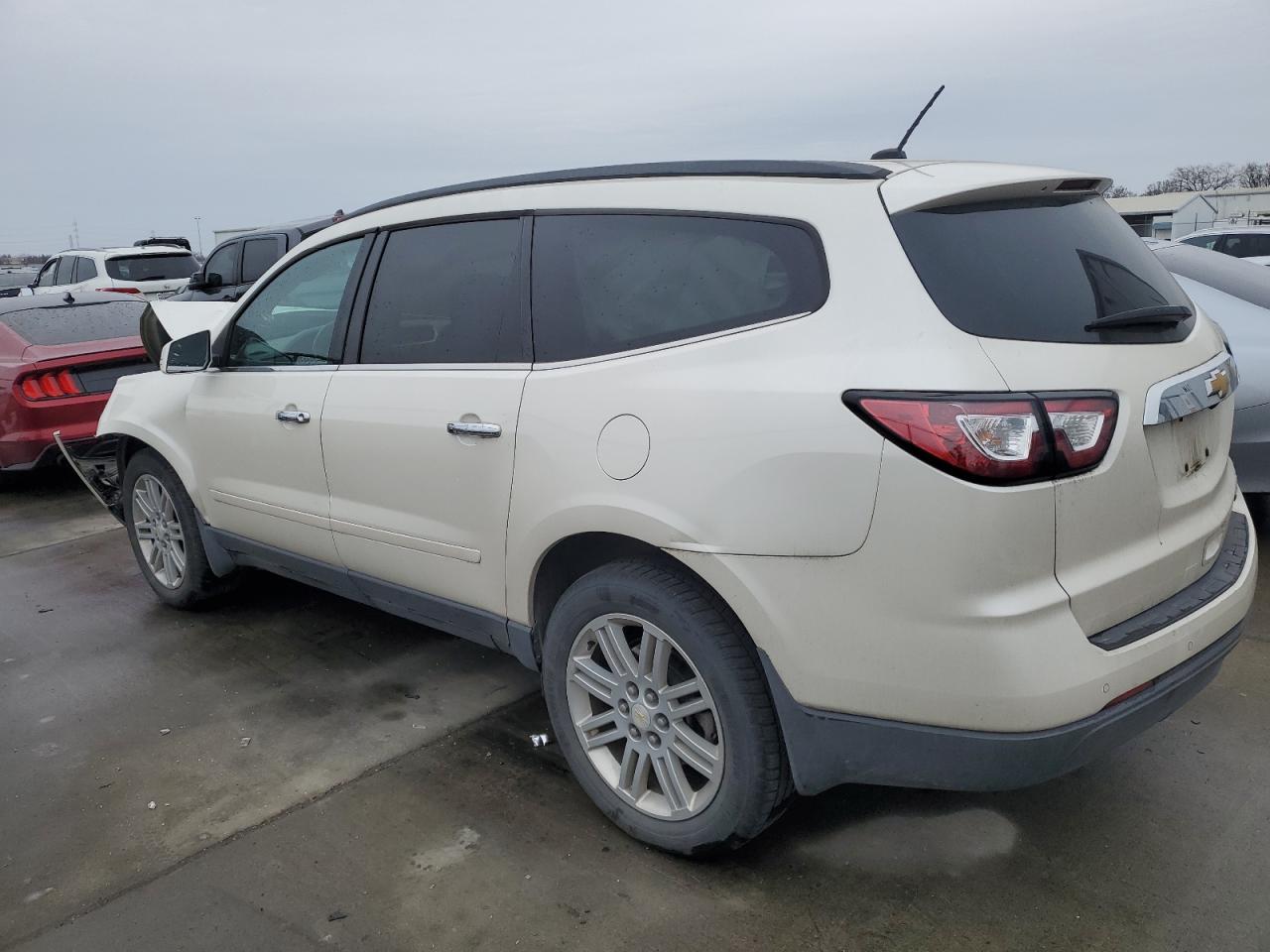 2014 Chevrolet Traverse - Image 2