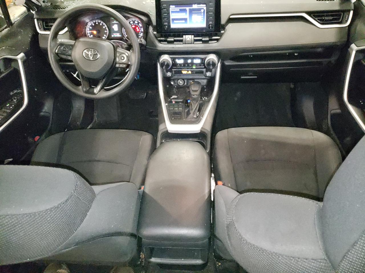 2019 Toyota RAV 4 - Image 8