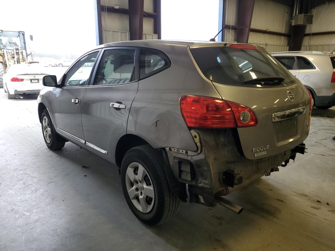 2014 Nissan Rogue - Image 2