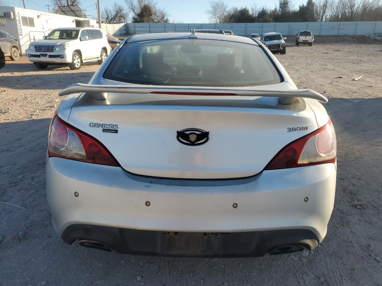 2011 Hyundai Genesis - Image 6