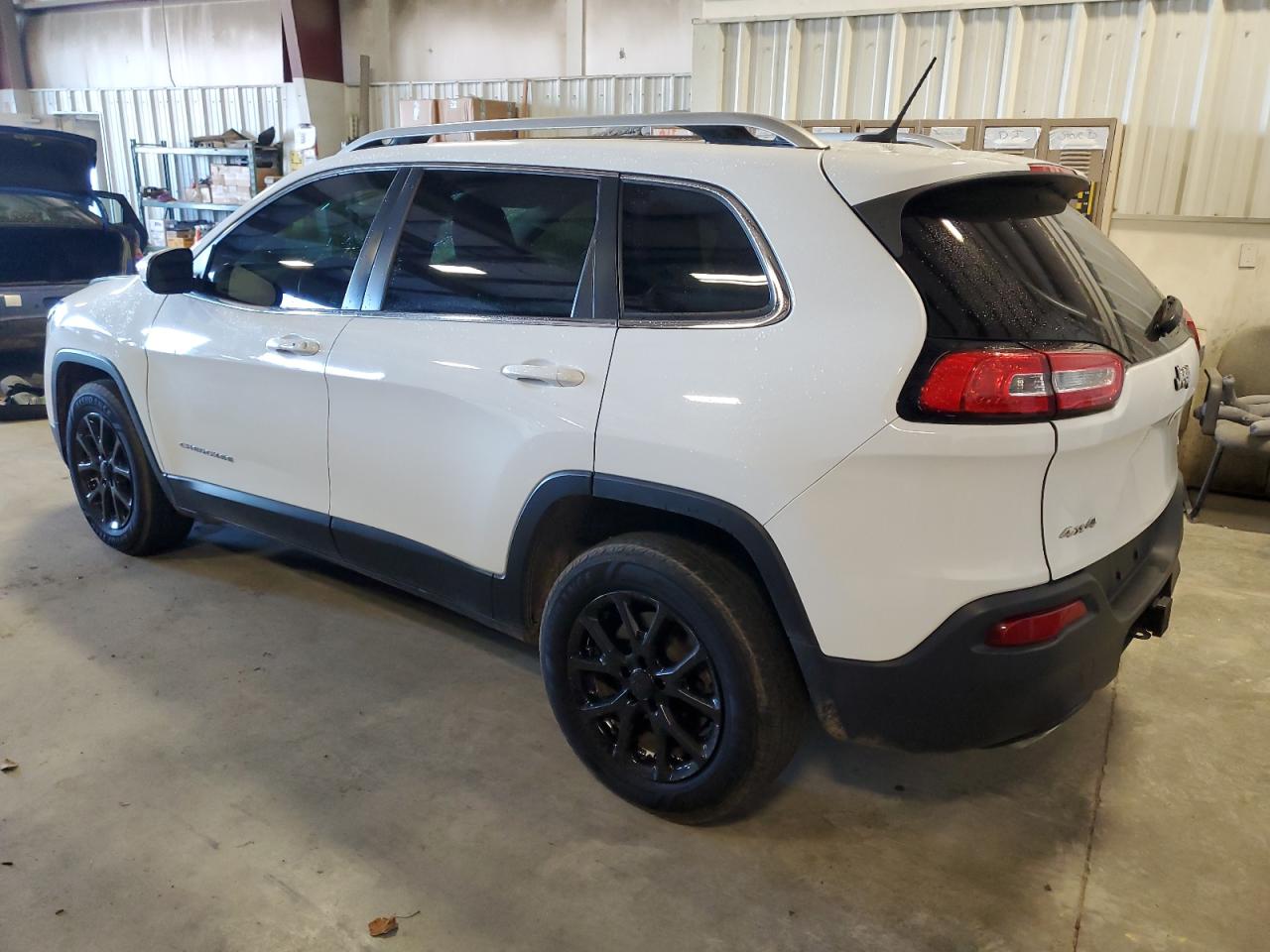 2015 Jeep Grand Cherokee - Image 2
