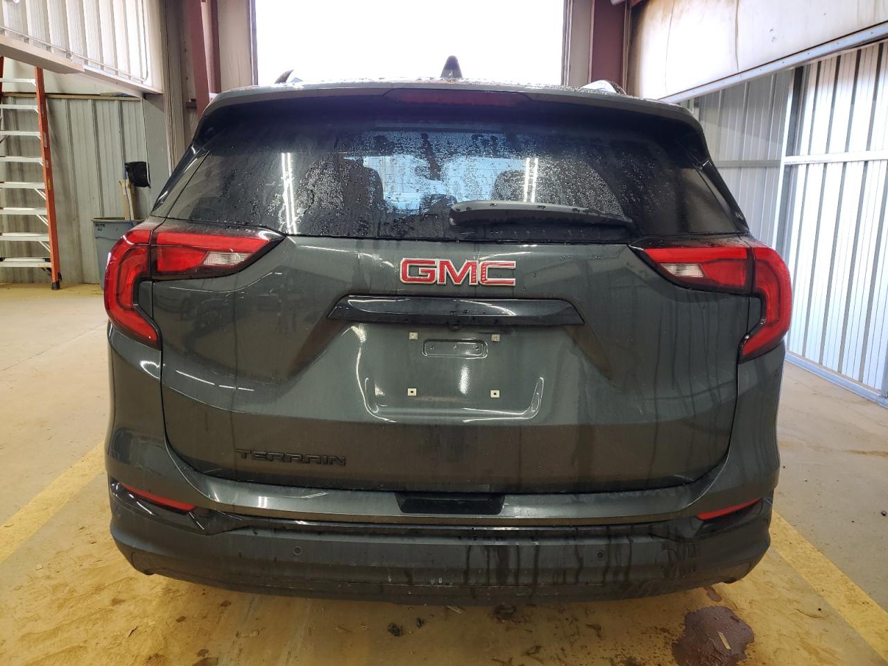 2021 GMC Terrain - Image 6