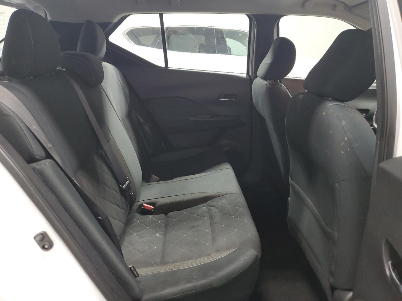 2020 Nissan Kicks - Image 11