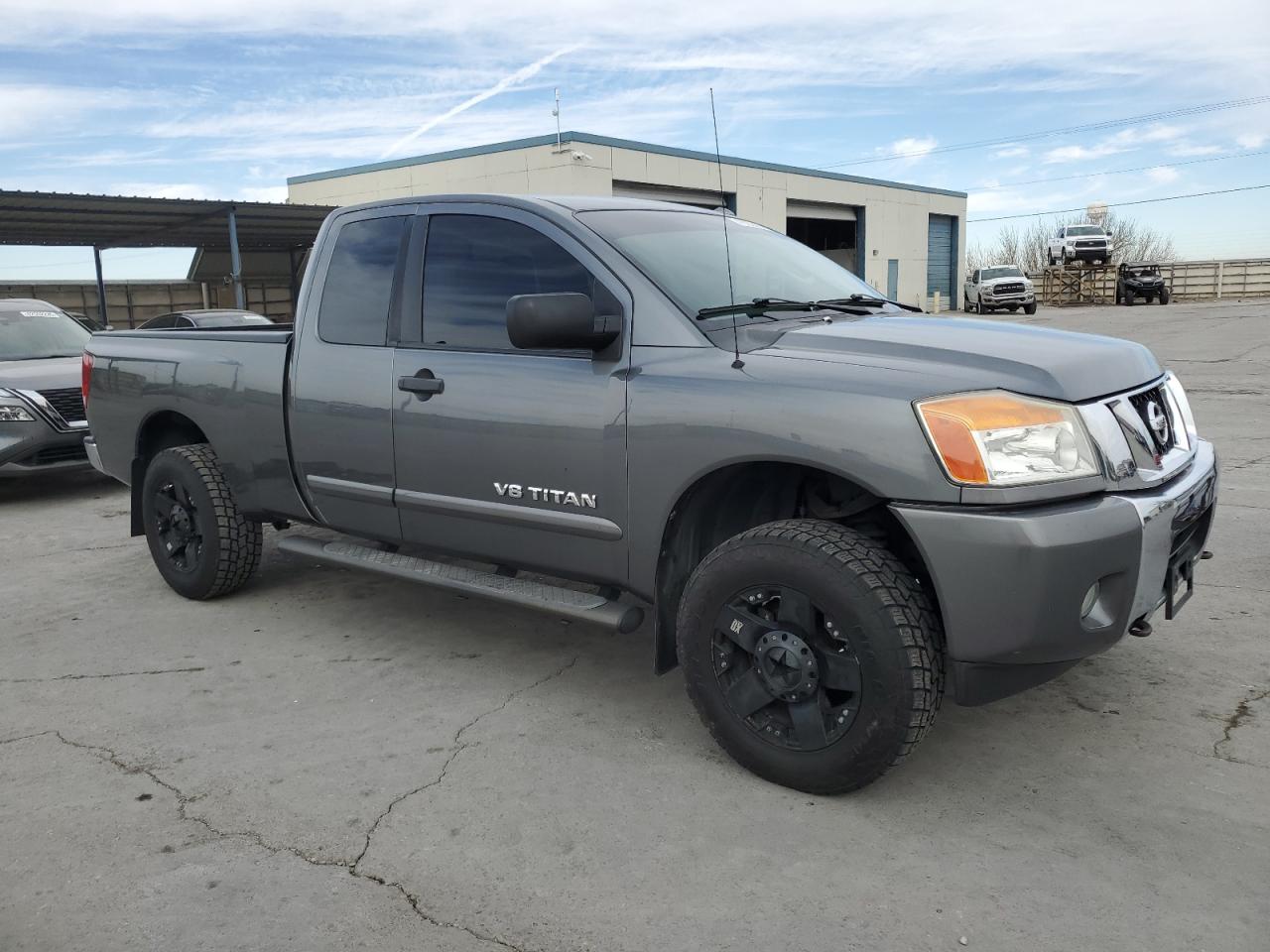 2013 Nissan Titan - Image 4