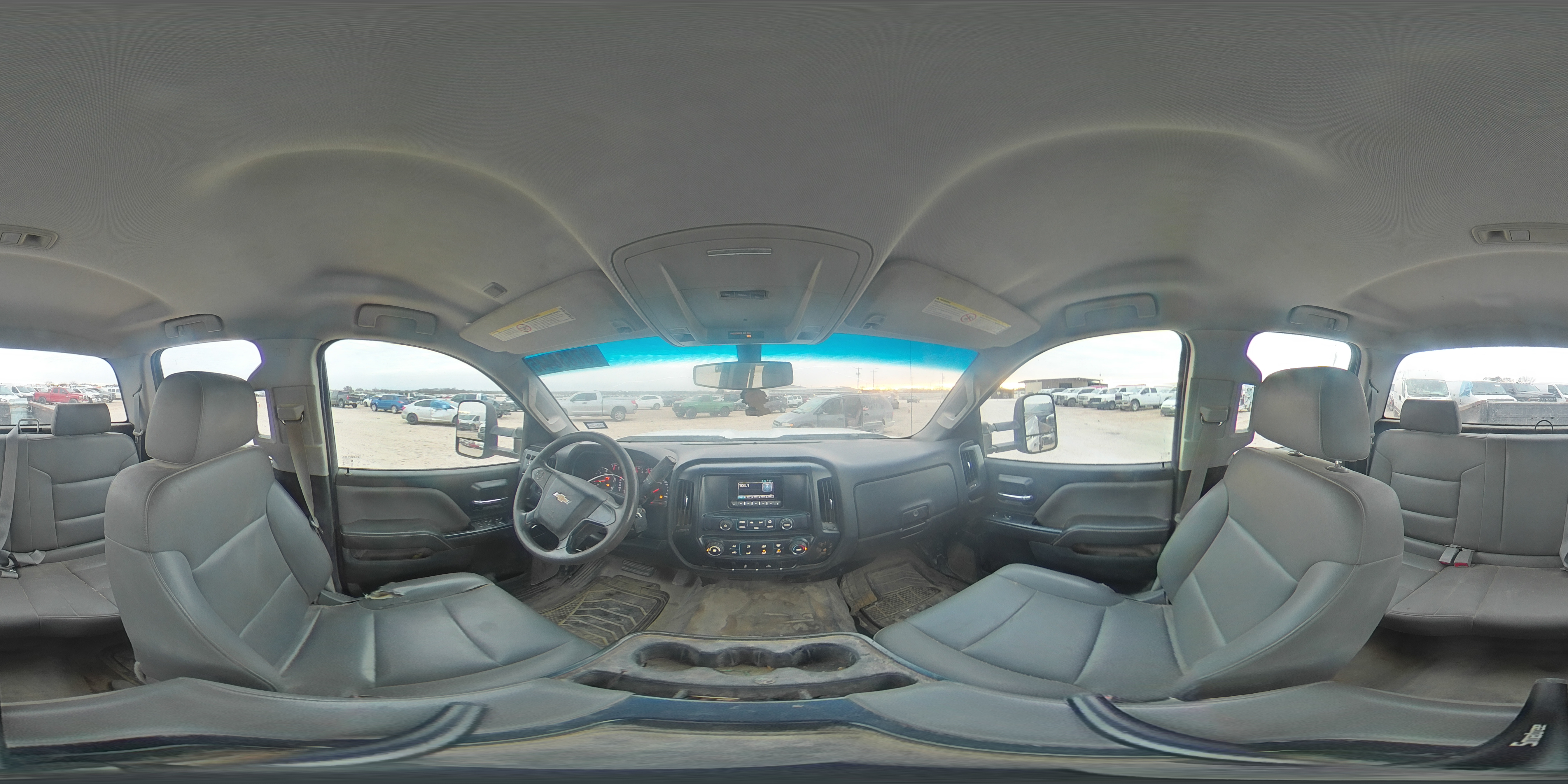 2015 Chevrolet Silverado - Image 13