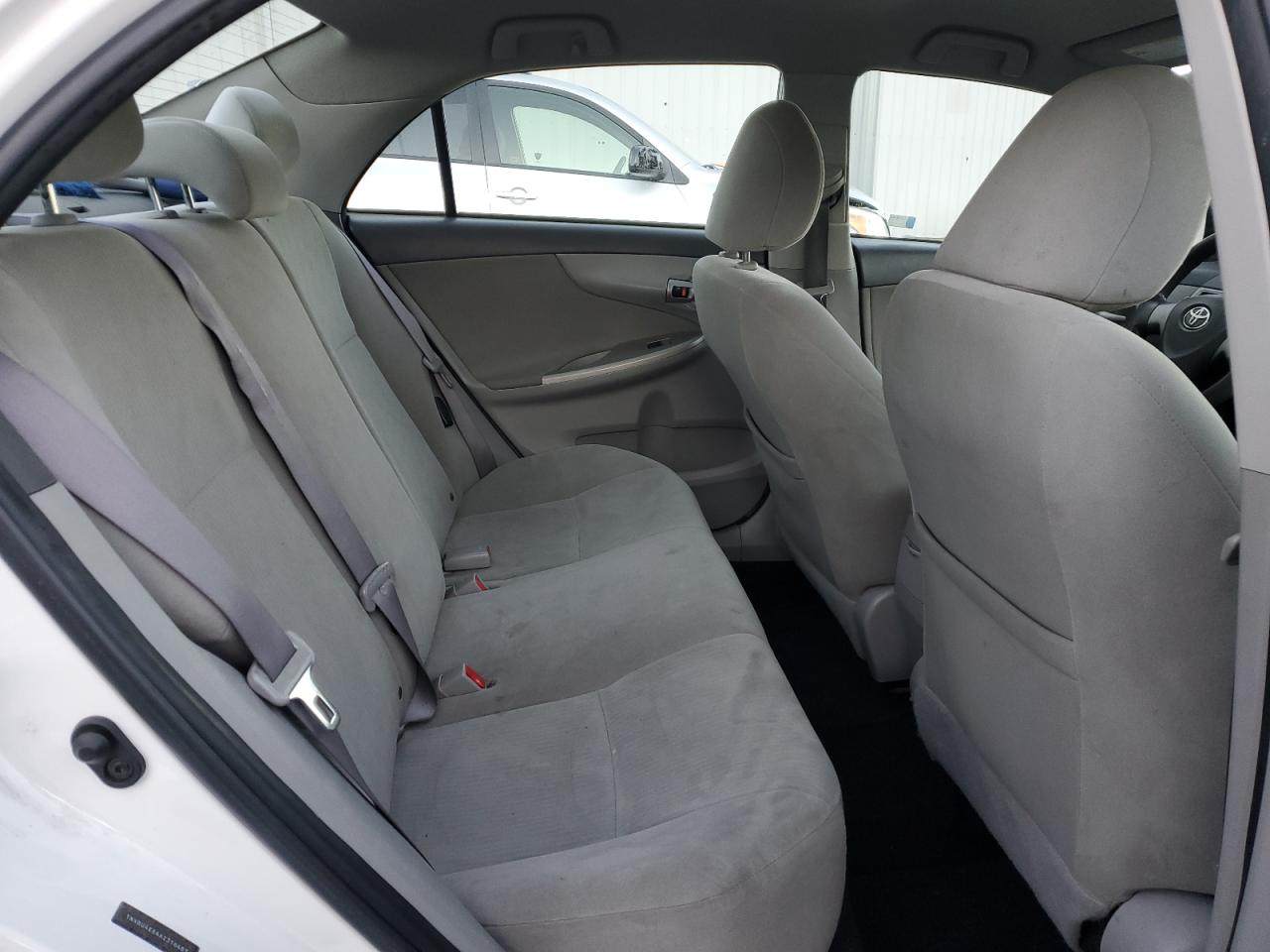 2010 Toyota Corolla - Image 10