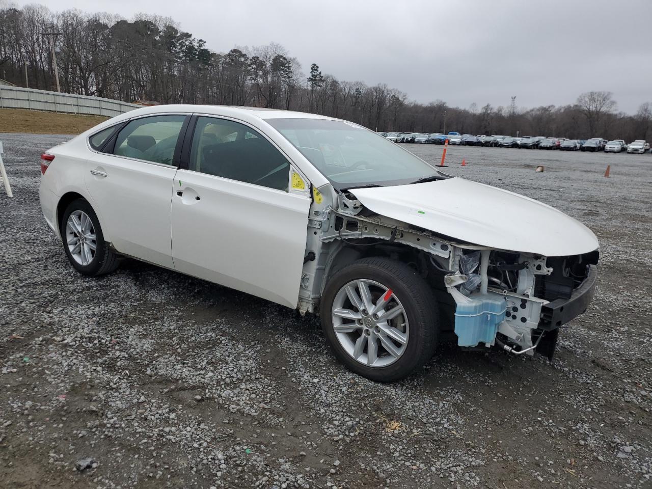 2014 Toyota Avalon - Image 4