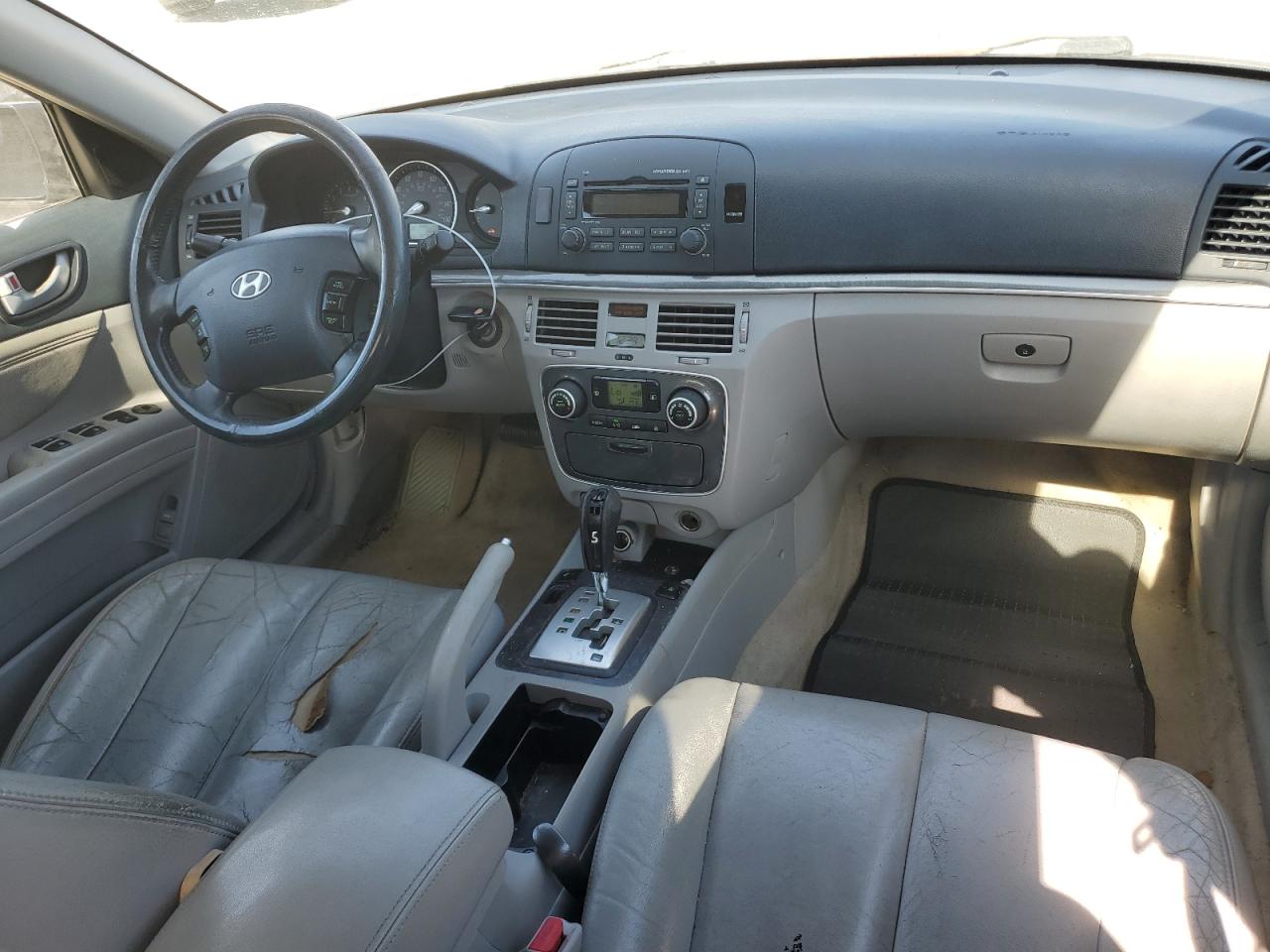 2006 Hyundai Sonata - Image 8