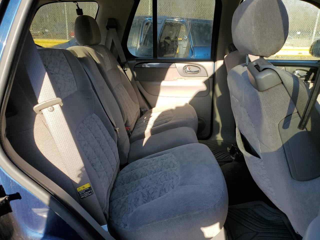 2003 GMC Envoy - Image 11
