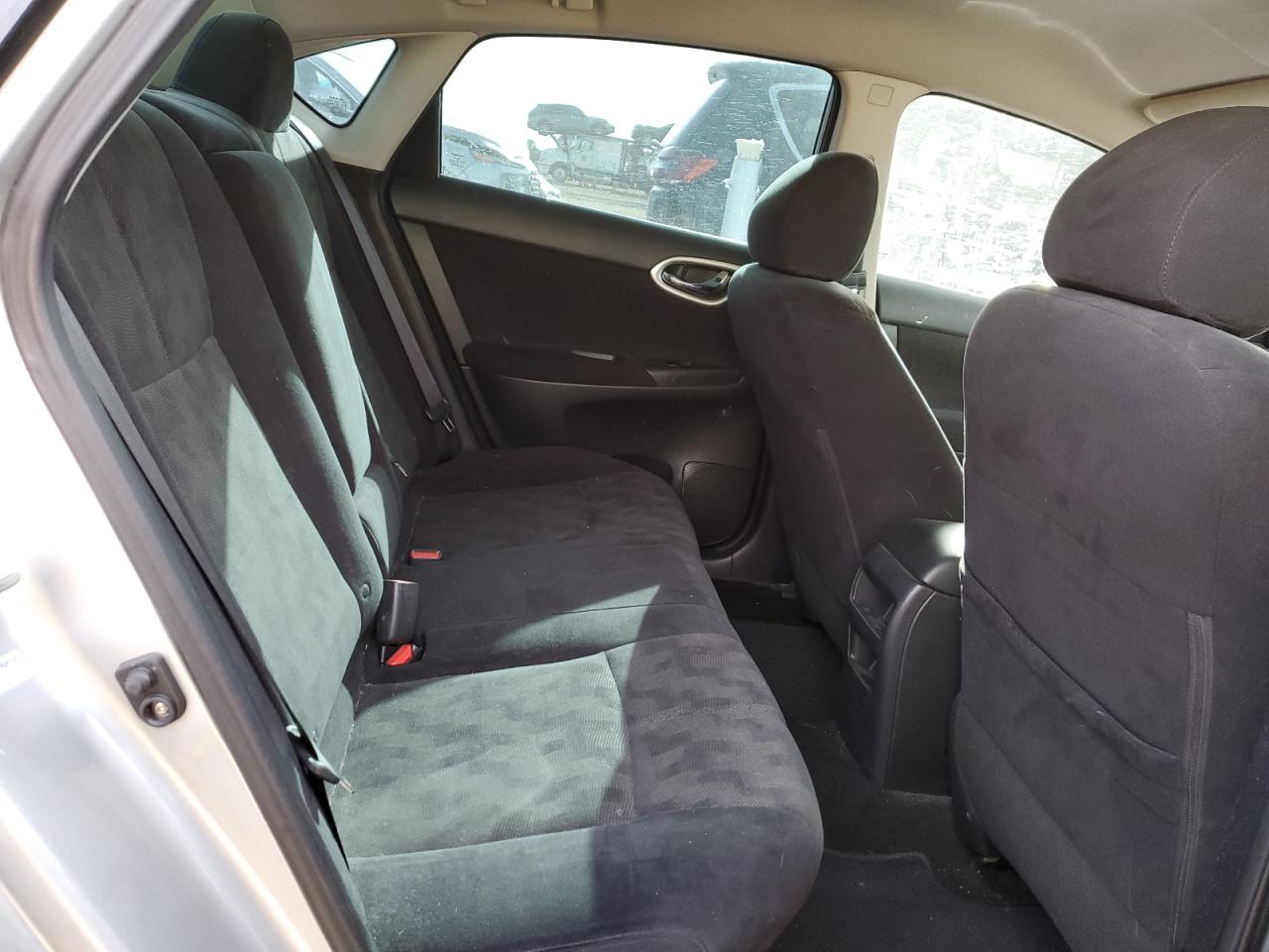 2013 Nissan Sentra - Image 10