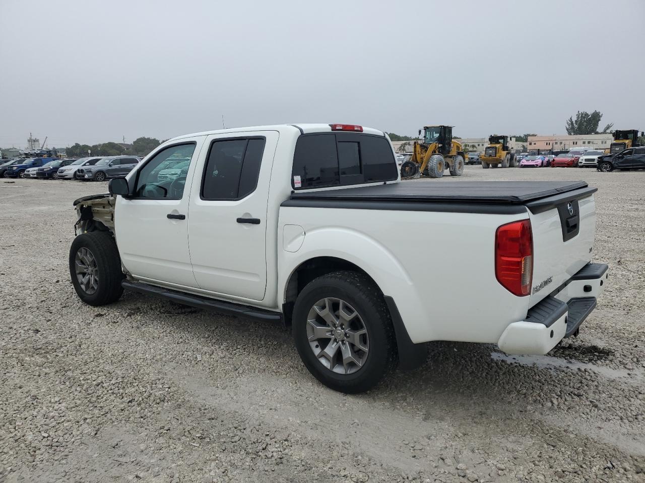 2021 Nissan Navara (Frontier) - Image 2