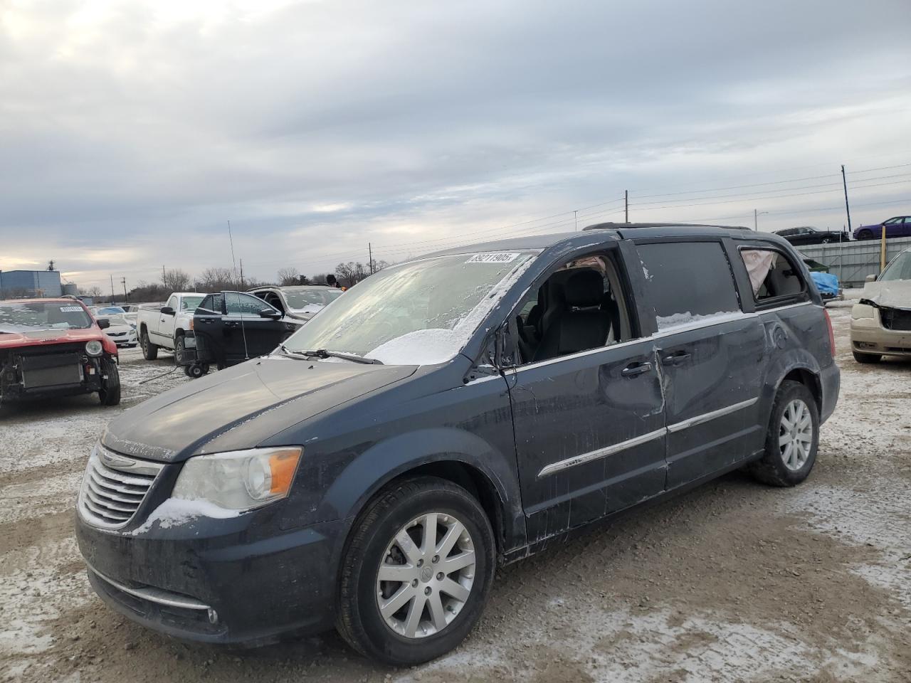 2014 Chrysler Town & Country - Image 1