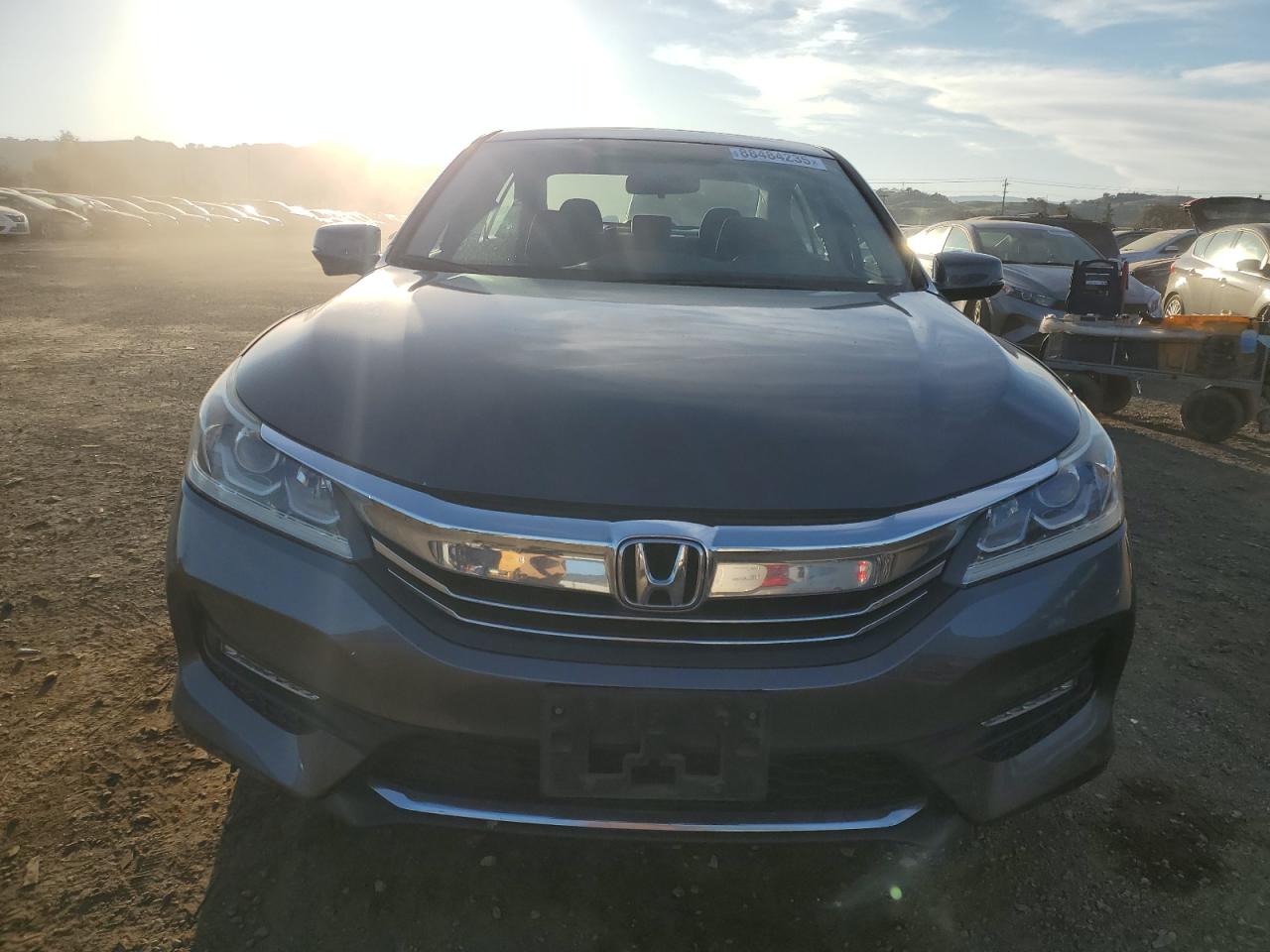 VIN 1HGCR2F74GA001449 2016 HONDA ACCORD no.5