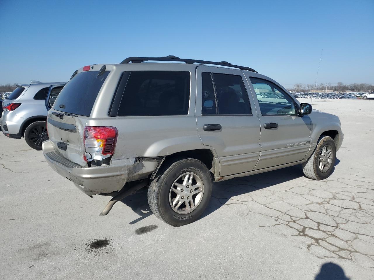 2004 Jeep Grand Cherokee - Image 3
