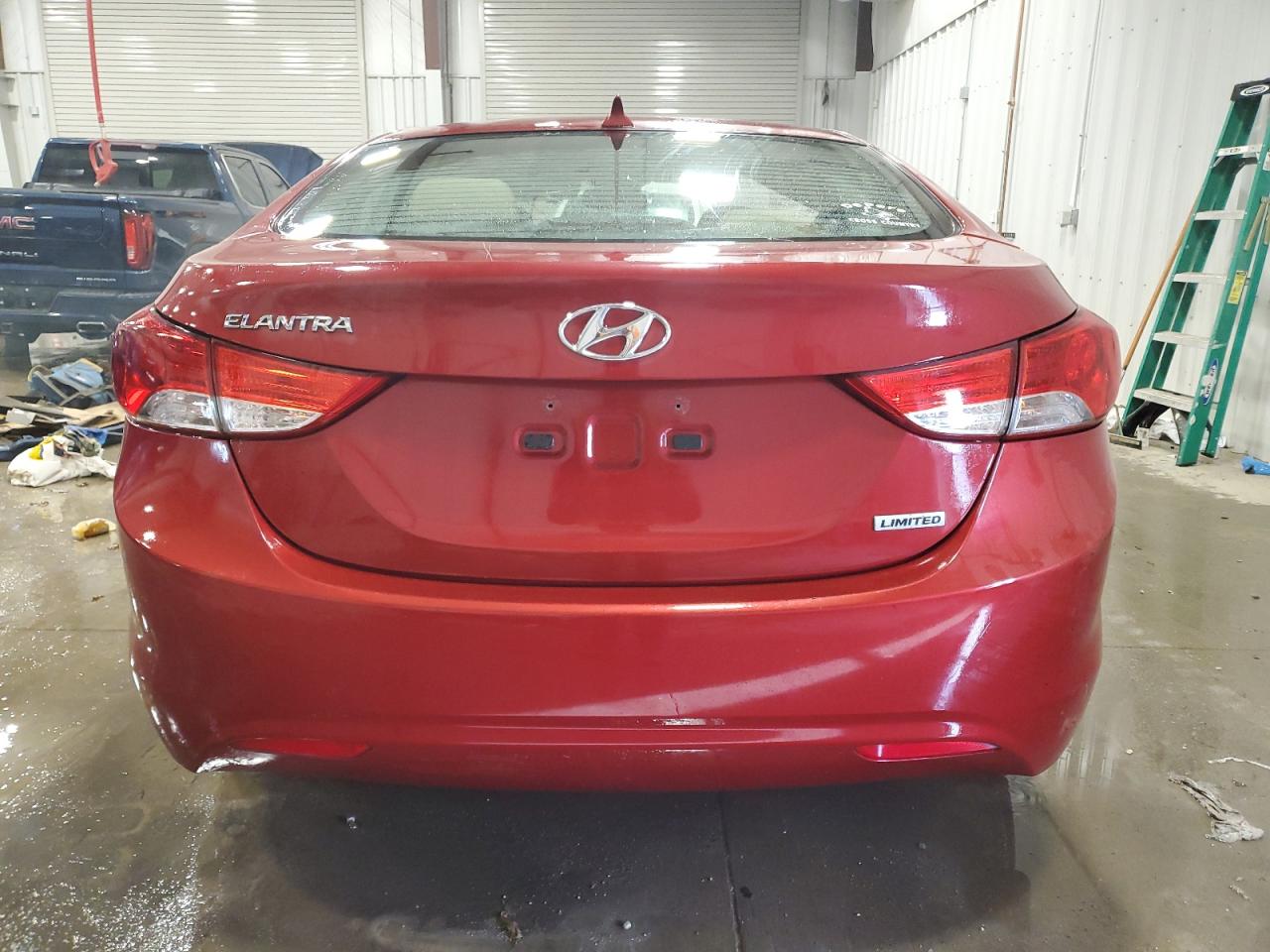 2012 Hyundai Elantra - Image 6