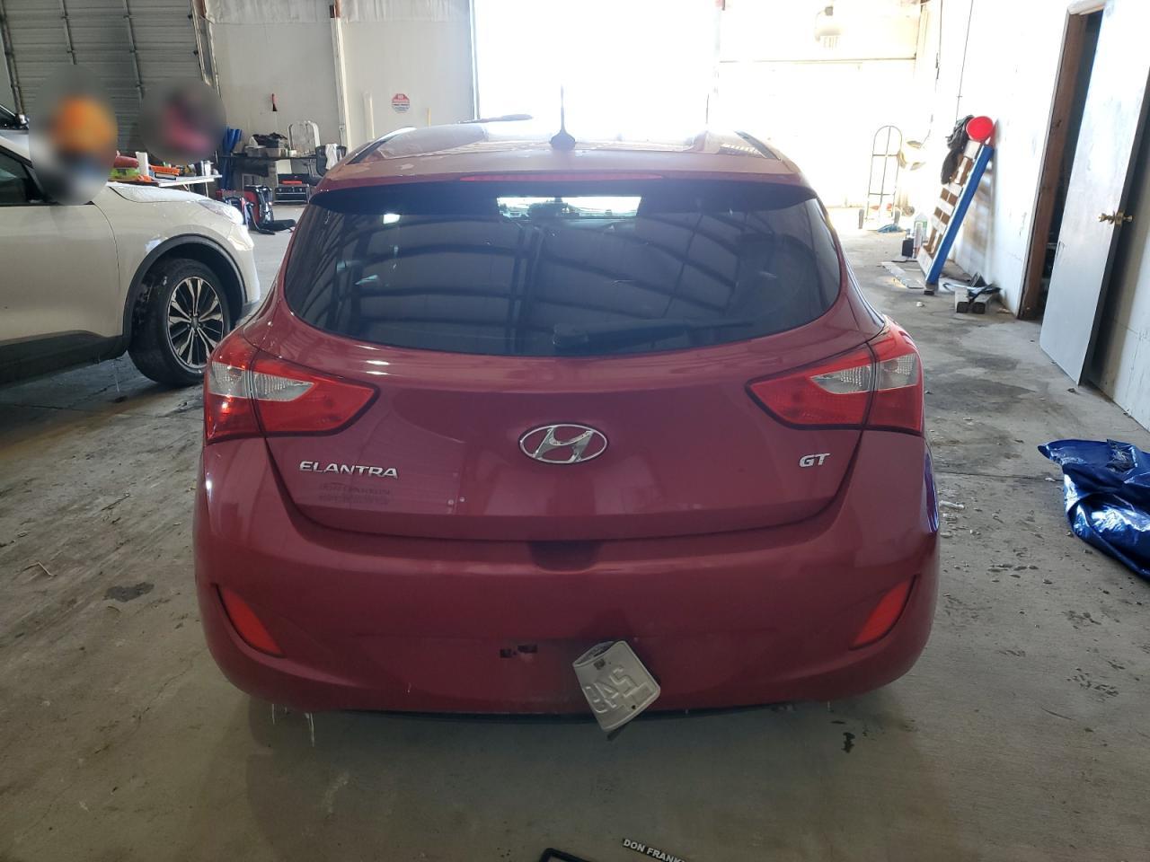 2014 Hyundai Elantra - Image 6
