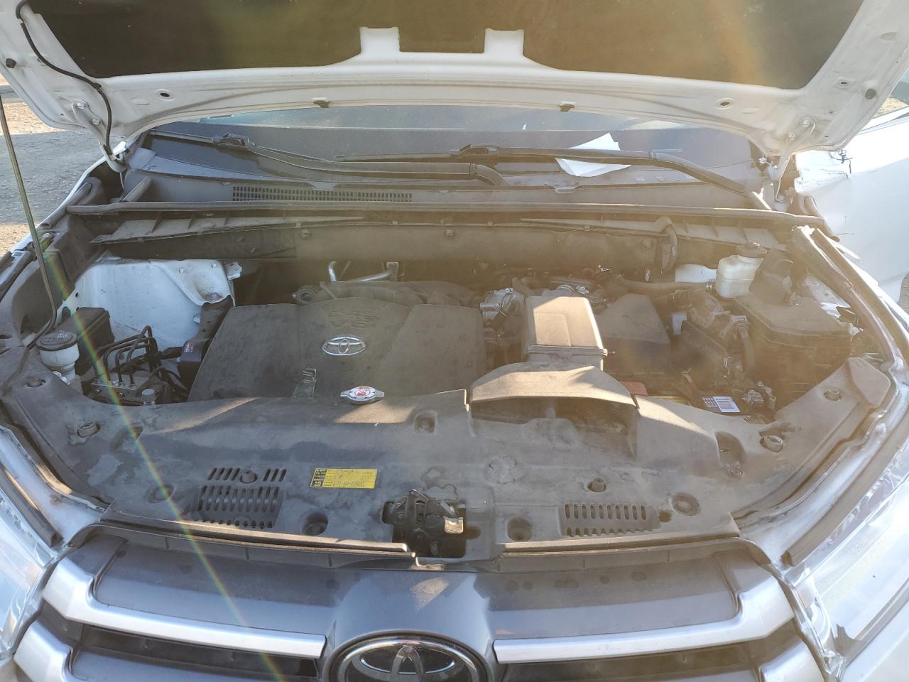 2018 Toyota Highlander - Image 12