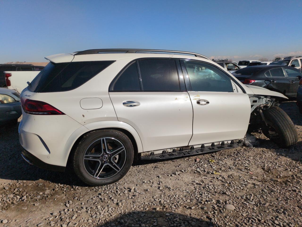 2020 Mercedes-Benz GLE - Image 3