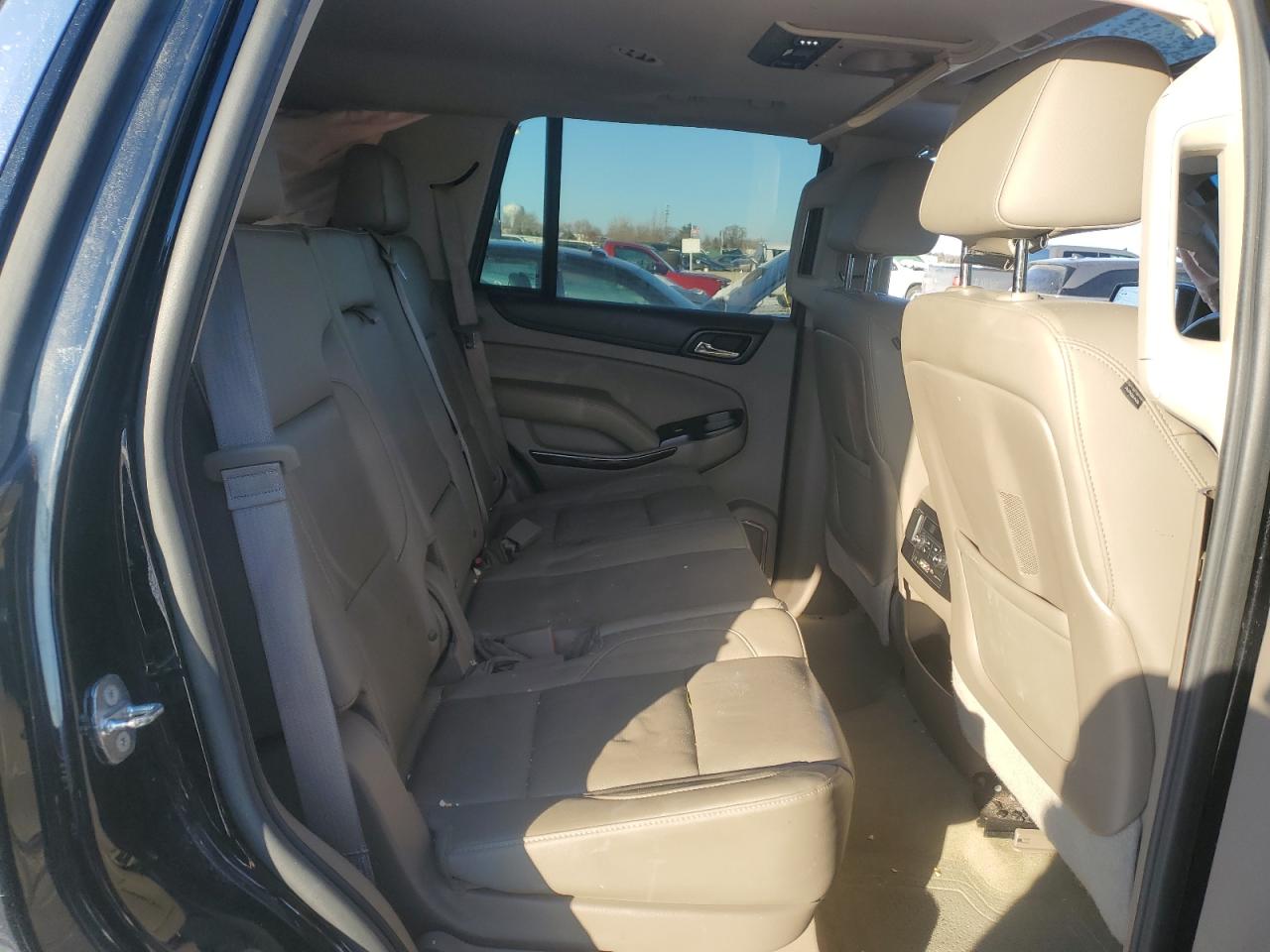 2016 GMC Yukon - Image 10
