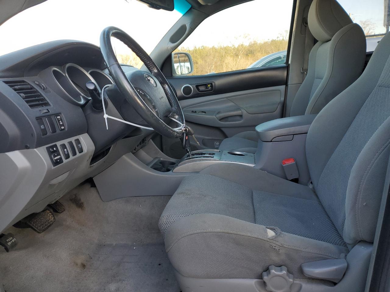 2010 Toyota Tacoma - Image 7