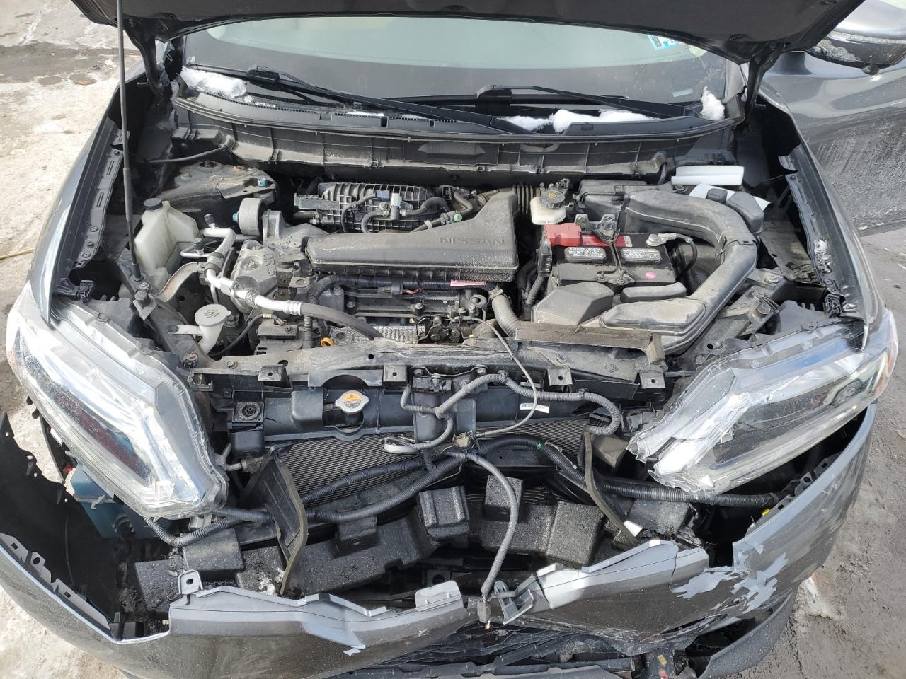 2015 Nissan Rogue - Image 12