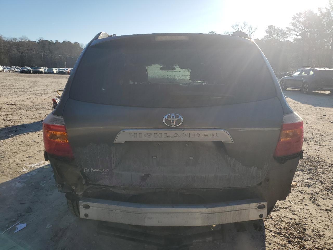 2010 Toyota Highlander - Image 6