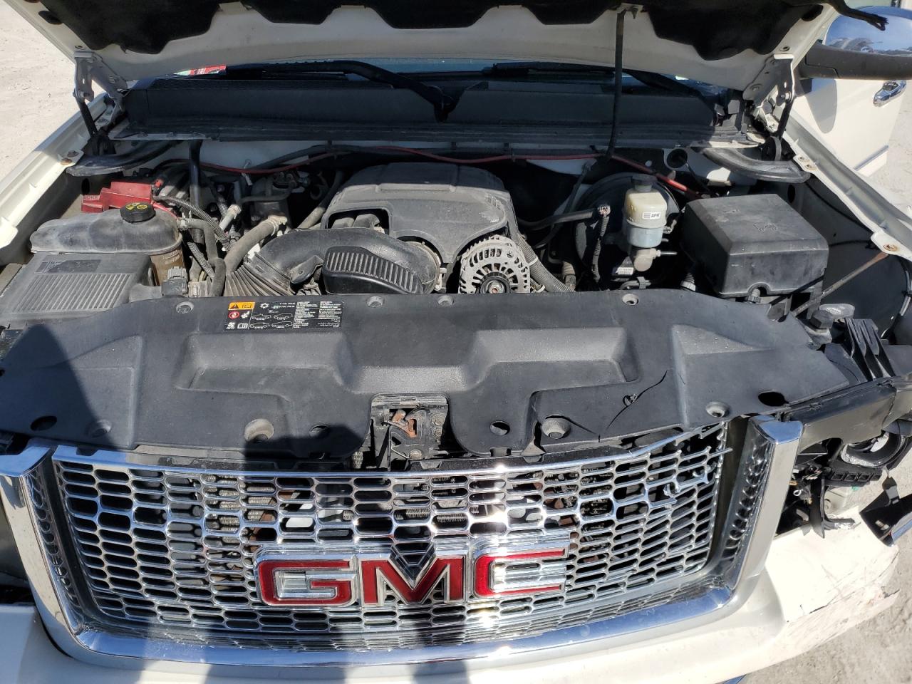 2011 GMC Sierra - Image 12