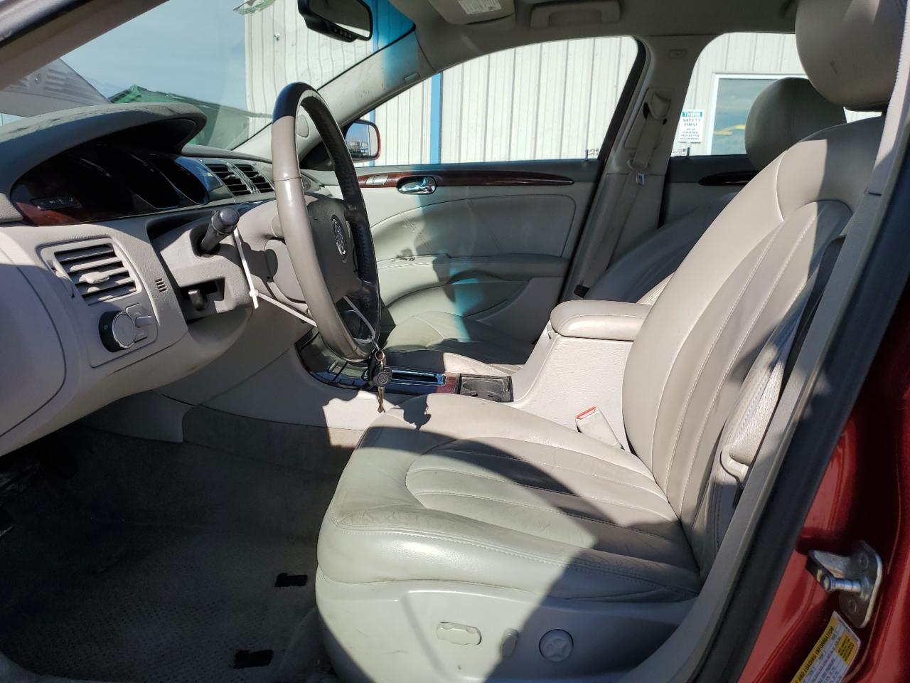 2010 Buick Lucerne - Image 7