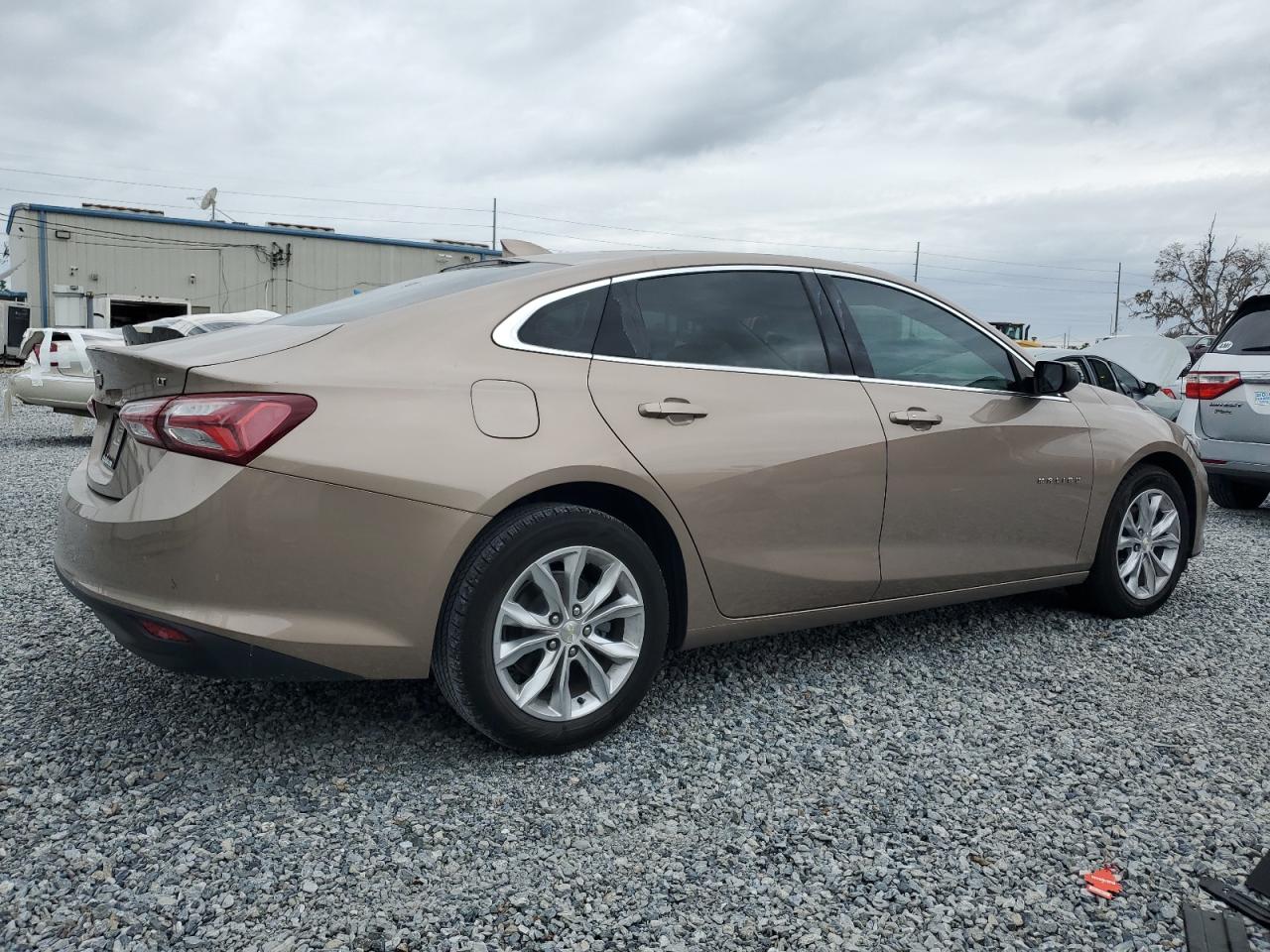 2019 Chevrolet Malibu - Image 3