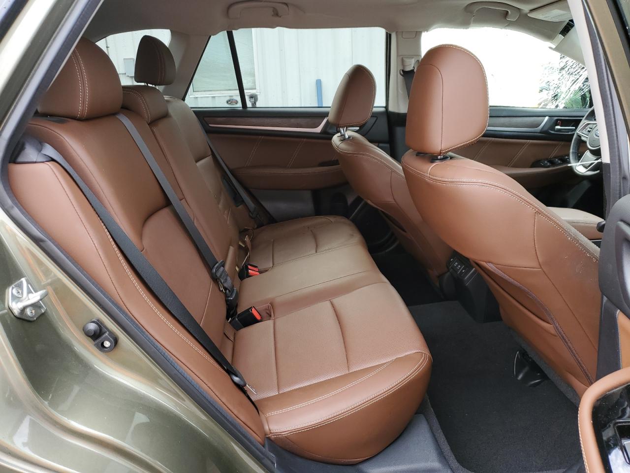 2019 Subaru Outback - Image 12