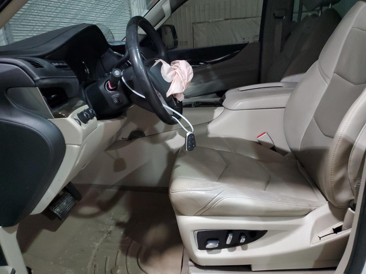 2020 Cadillac Escalade - Image 7