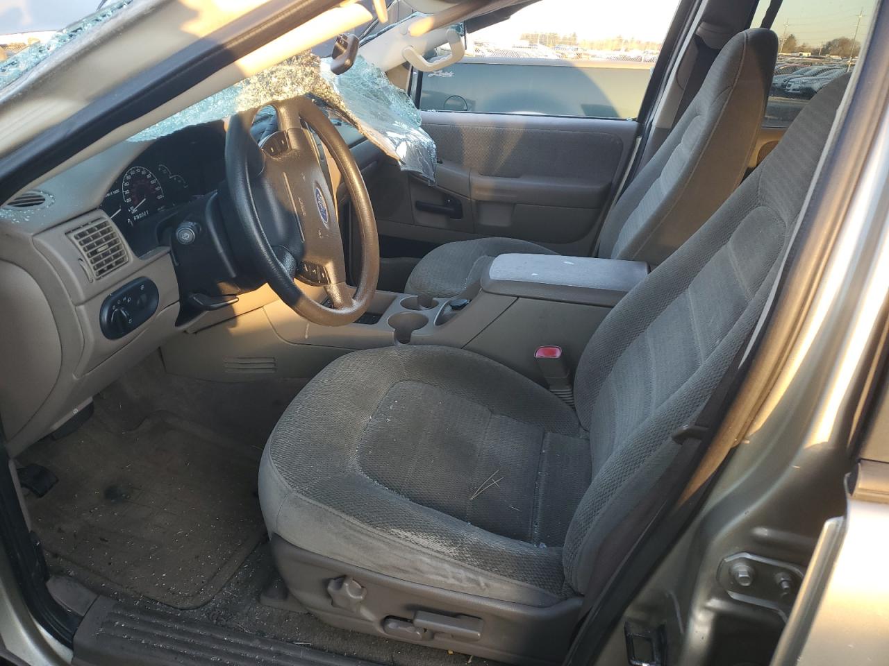 2002 Ford Explorer - Image 7