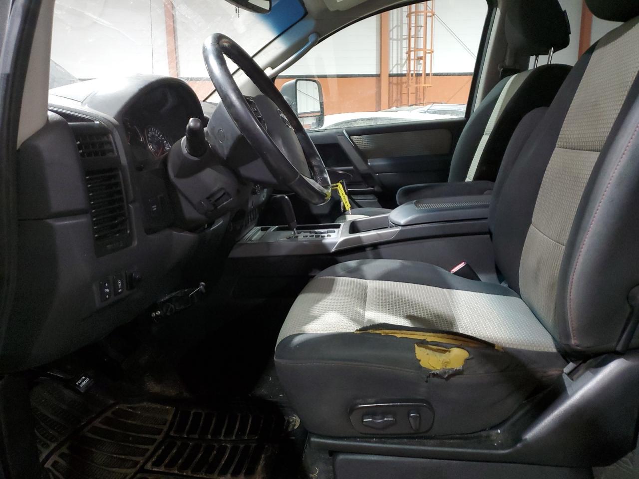 2009 Nissan Titan - Image 7