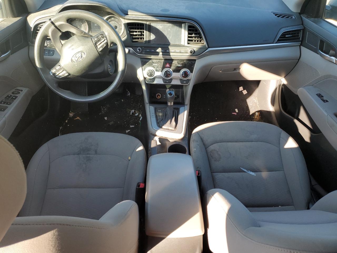 2019 Hyundai Elantra - Image 8