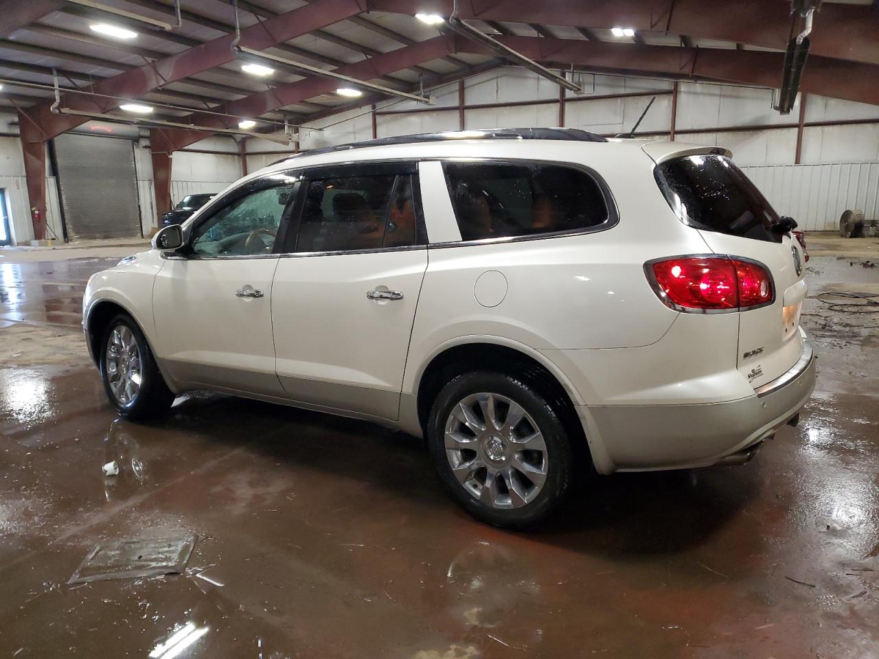 2011 Buick Enclave - Image 2