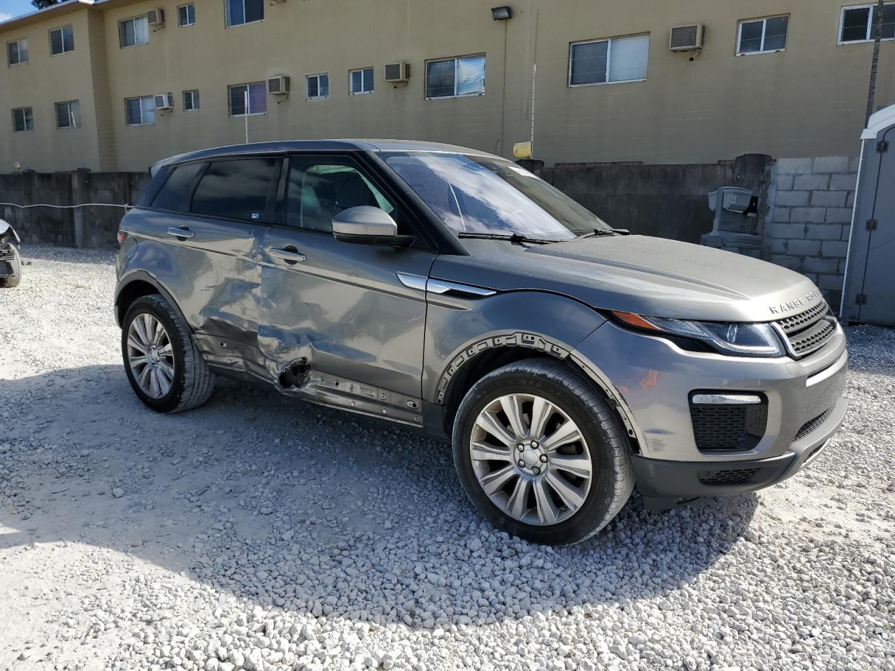 2018 Land Rover Range Rover - Image 4