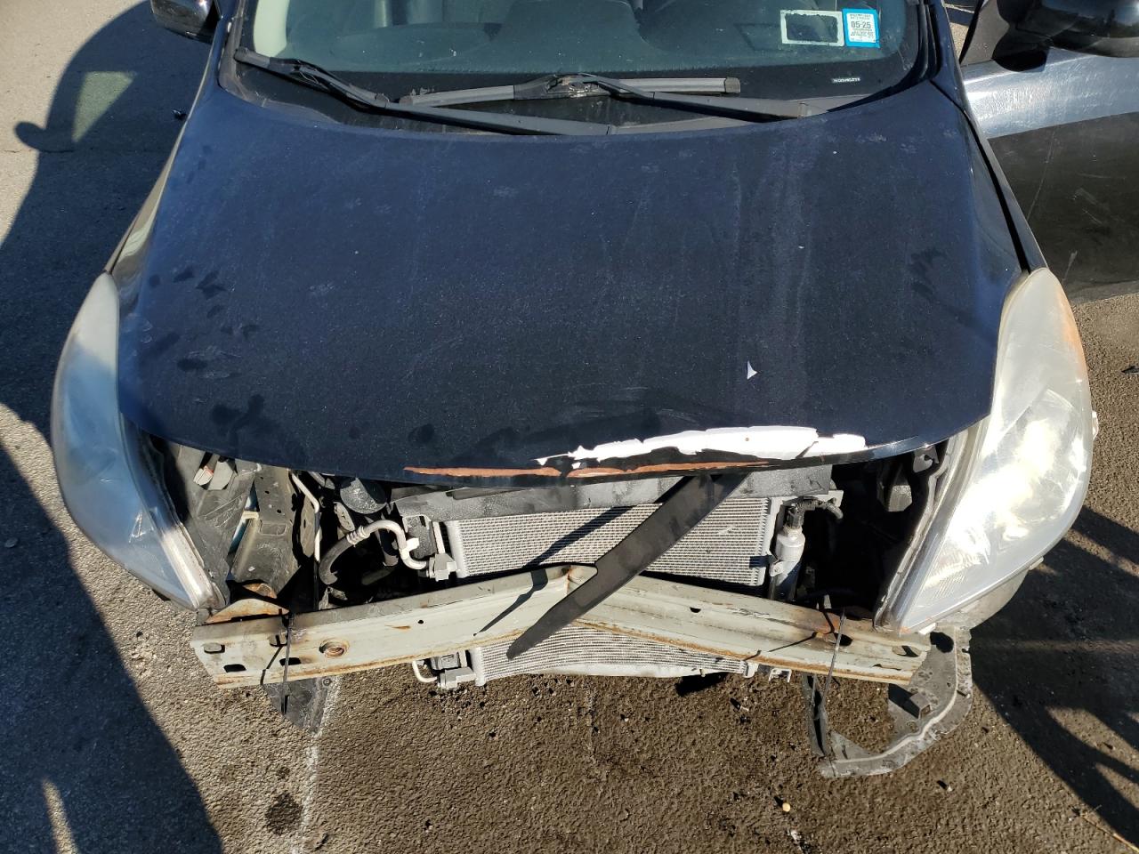 2012 Nissan Versa - Image 13